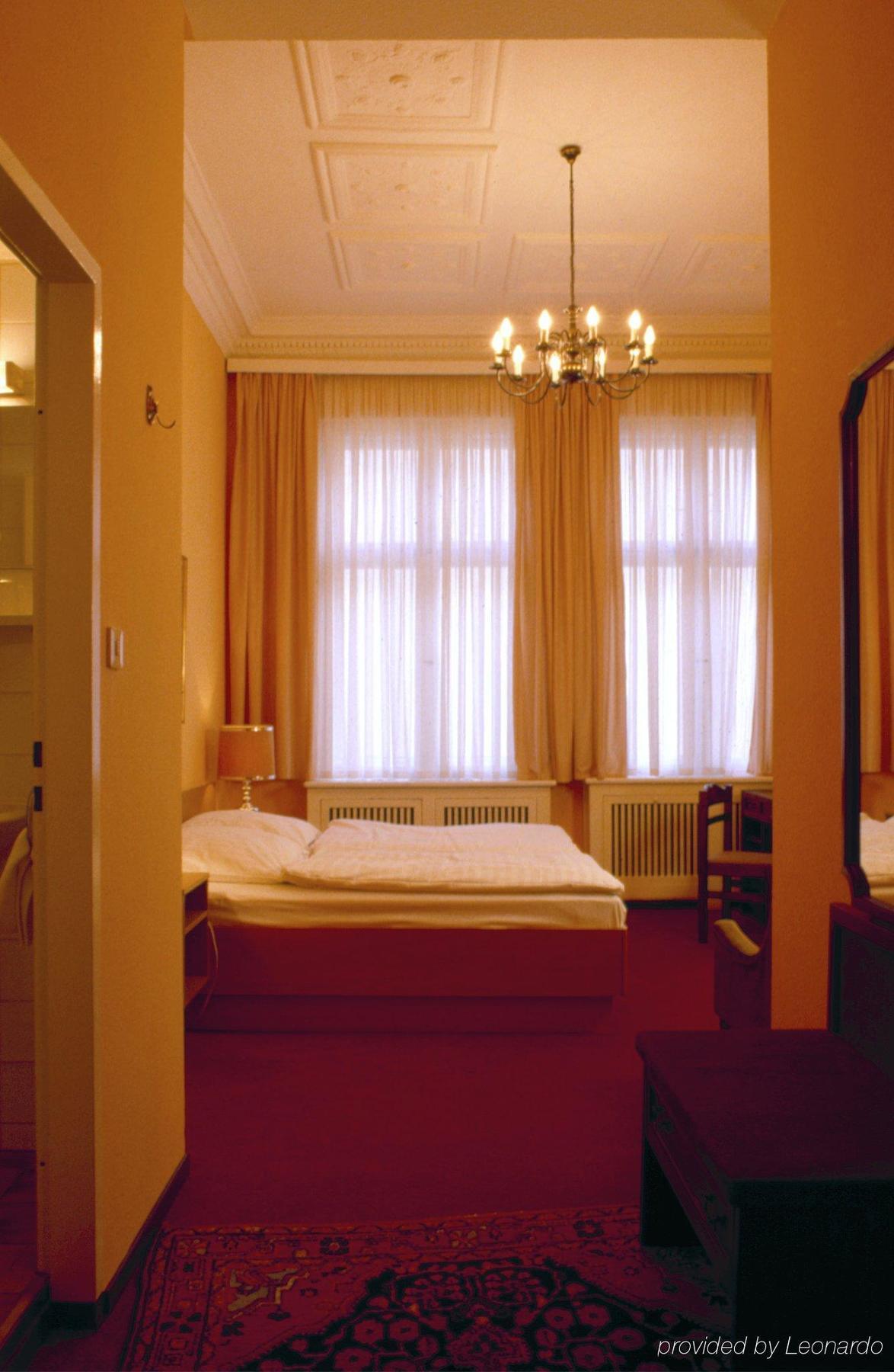 ברלין Stadt-Gut-Hotel Bogota מראה חיצוני תמונה